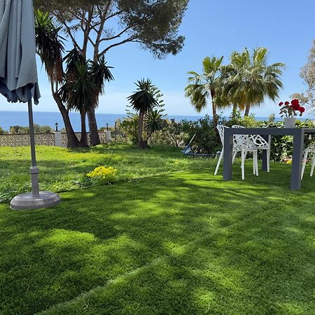 Independent Villa Beach House El Bosque La Cala De Mijas Exterior photo